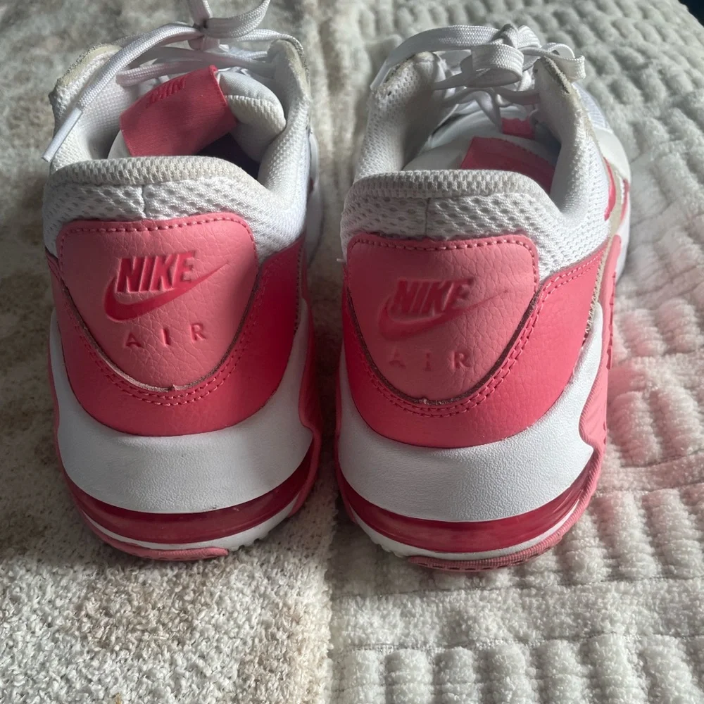 Nike Air Max White and Pink - Picture 3 of 7